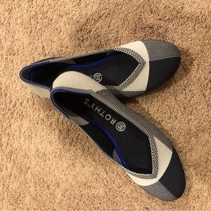 Rothy’s Scooter Black Design Flats with round toe. Authentic. Great condition.